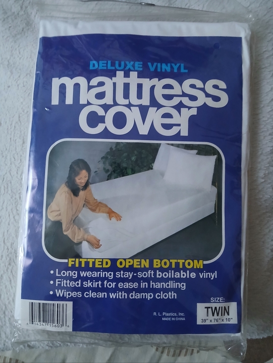 Other - Deluxe Vinyl White Mattress Cover - Twin. Never Used.